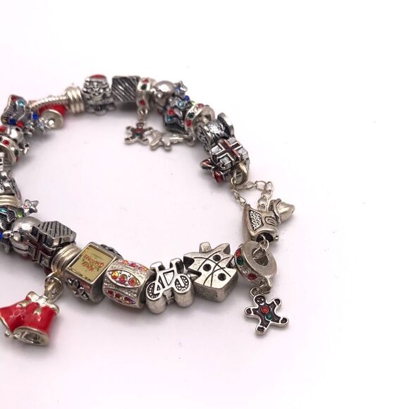 Faux Silver Merry Christmas Charm Bracelet - Picture 2 of 4